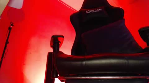 Snapshot of woondeer17 chatting on 09.16.25 Woondeer online show from 09.16.25