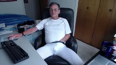 Large one  online show from 04.18.26