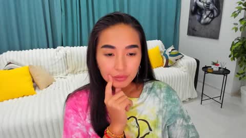 Snapshot of worldofkim chatting on 01.17.25 dudetta Kim online show from 01.17.25