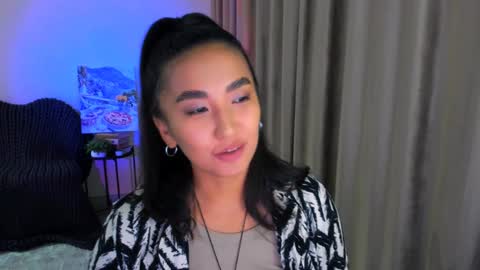 Snapshot of worldofkim chatting on 02.04.25 dudetta Kim online show from 02.04.25