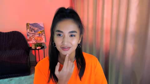 Snapshot of worldofkim chatting on 02.23.25 dudetta Kim online show from 02.23.25