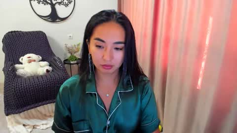 Snapshot of worldofkim chatting on 09.09.25 dudetta Kim online show from 09.09.25