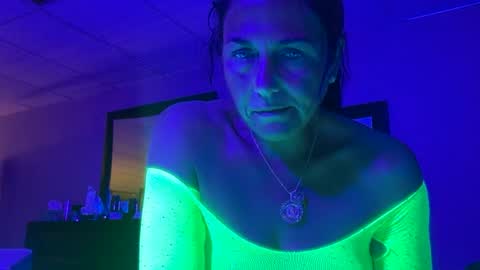 Snapshot of worthdaddy2cum chatting on 06.24.26 cum4me online show from 06.24.26