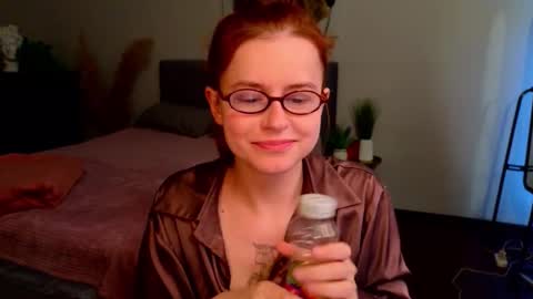 Snapshot of wow_luvng chatting on 09.09.25 Rebecy online show from 09.09.25