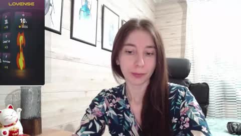 Anna  online show from 09.23.25