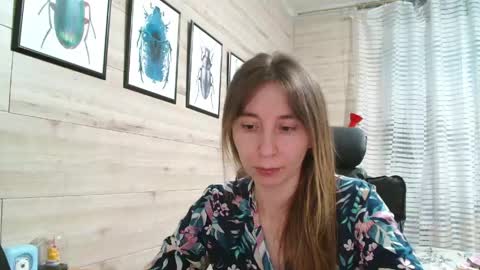 Anna  online show from 04.27.26