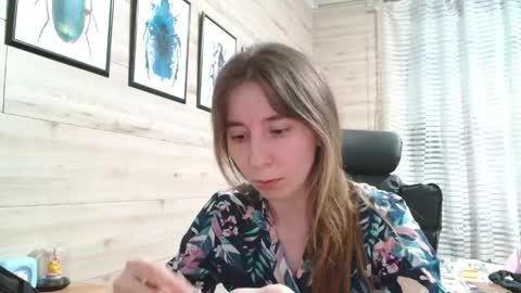 Snapshot of wow_porno_ chatting on 04.29.26 Anna online show from 04.29.26