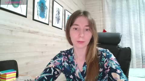Snapshot of wow_porno_ chatting on 05.27.26 Anna online show from 05.27.26