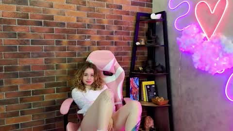 wowbritney online show from 11.04.25