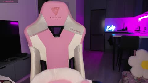 Emi online show from 11.19.25