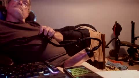 wowsers2022 online show from 10.04.25