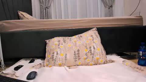 Snapshot of wowsquirt chatting on 02.23.25 online show from 02.23.25