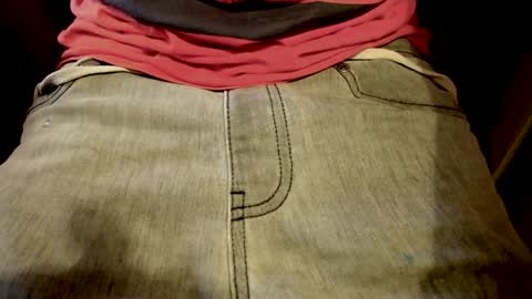 Snapshot of wrix chatting on 12.20.24 wrix online show from 12.20.24