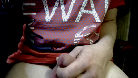 Snapshot of wrix chatting on 12.20.24 wrix online show from 12.20.24