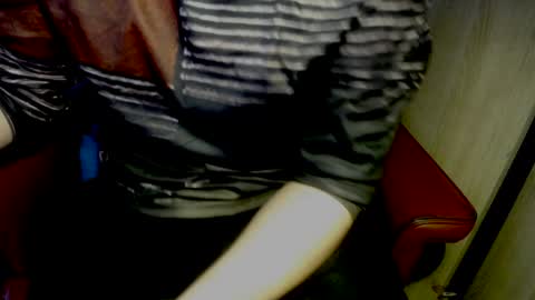 Snapshot of wrix chatting on 01.02.25 wrix online show from 01.02.25