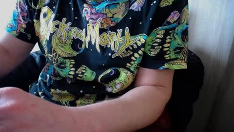 Snapshot of wrix chatting on 02.07.25 wrix online show from 02.07.25