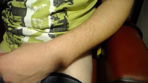 Snapshot of wrix chatting on 10.07.25 wrix online show from 10.07.25