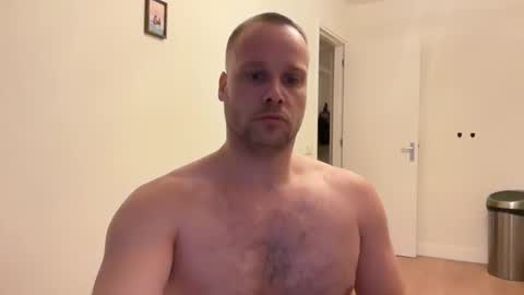 Snapshot of wsvogel chatting on 10.27.25 joejoe online show from 10.27.25