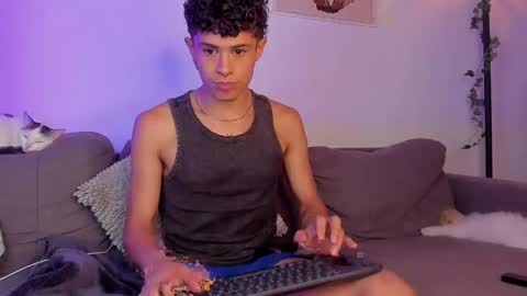 wyatt online show from 01.05.25