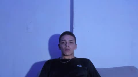 wyatt_smith71 online show from 05.12.26