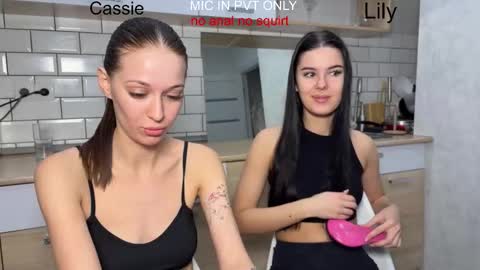 wiwi clap clap cat baby girl online show from 01.07.26