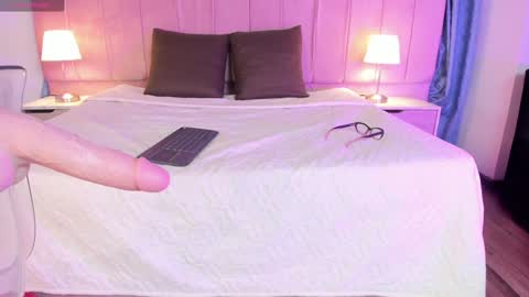 x_milu online show from 01.08.25