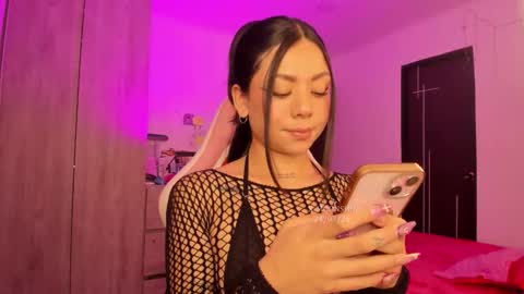     s  s      s   online show from 03.25.26