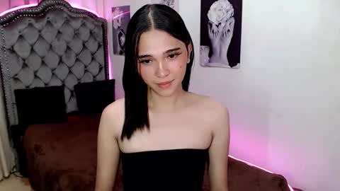 Snapshot of xairah_doux chatting on 10.25.25 xairah_doux online show from 10.25.25