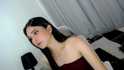 xairah_doux online show from 04.08.26