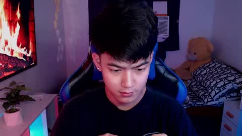 Prince Aldrian  online show from 02.17.25