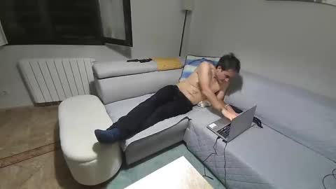 Snapshot of xalegarmax chatting on 10.03.25 xalegarmax online show from 10.03.25