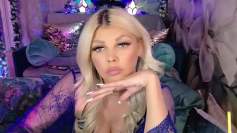 Snapshot of xalexax chatting on 02.23.25 sooo hey im Sperm Mystik from Fuckistan i want you full my all holes bcs i have penis fever online show from 02.23.25