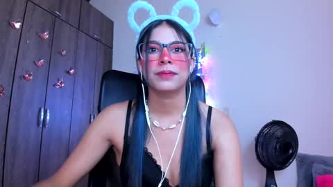 XALLYSONX online show from 01.07.25
