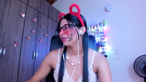 XALLYSONX online show from 01.09.25