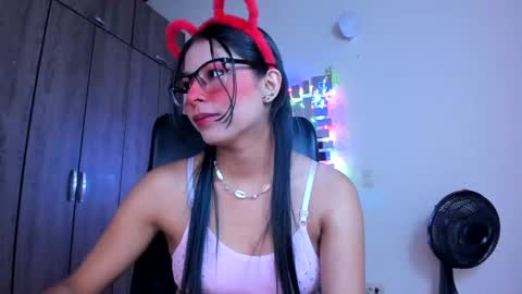 XALLYSONX online show from 01.11.25