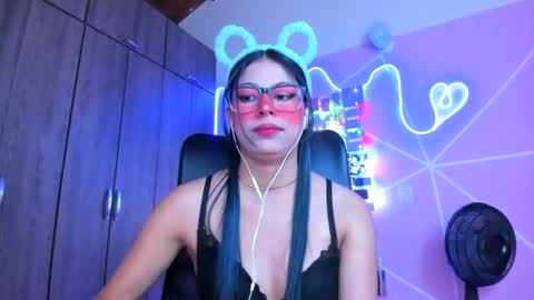 XALLYSONX online show from 01.17.25