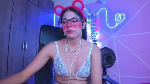 XALLYSONX online show from 02.04.25