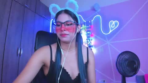 XALLYSONX online show from 02.11.25