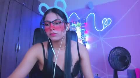 XALLYSONX online show from 02.11.25