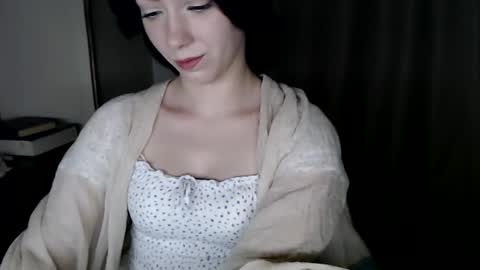 Snapshot of xan_ex chatting on 10.16.25 xan_ex online show from 10.16.25