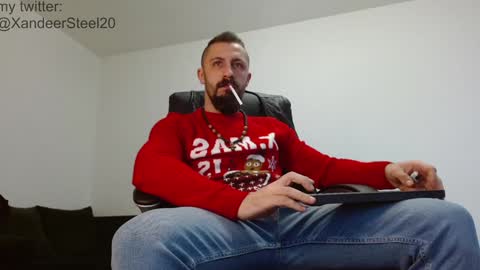 Snapshot of xandeer_steel chatting on 12.25.24 Master Xandeer online show from 12.25.24