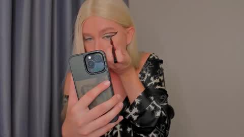 Snapshot of xander_novak chatting on 10.04.25 xander_novak online show from 10.04.25