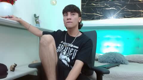 xandergrey8 online show from 02.04.26