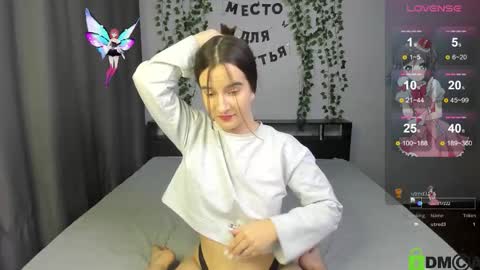 Lola online show from 10.23.25