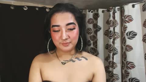 Snapshot of xasianempressx chatting on 01.12.25 Nira NOT INTO CHEAP GUYS online show from 01.12.25