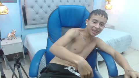 xavii_18_ online show from 01.22.25