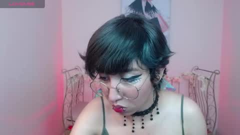 Xayah online show from 12.22.24