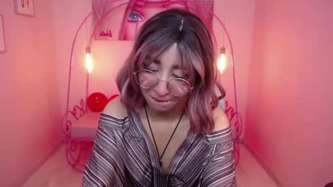 Xayah online show from 02.14.25