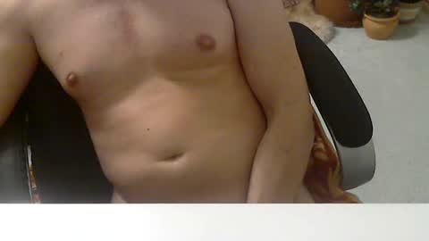 Snapshot of xchie chatting on 12.22.24 kolaan online show from 12.22.24