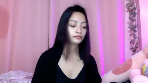 Snapshot of xcxccy19 chatting on 02.05.25 Sachi Cy online show from 02.05.25